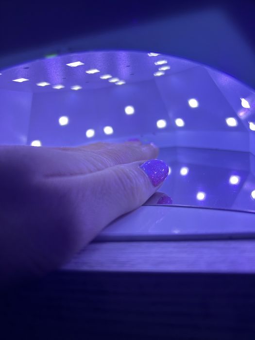 LED/UV лампа за маникюр Bluesky