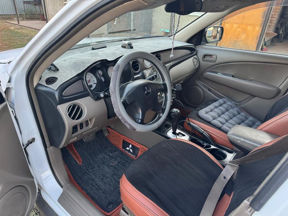 Mitsubishi outlander сатылады