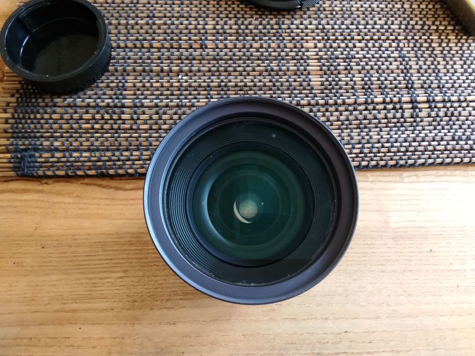 Obiectiv Nikon AF 20mm f2.8