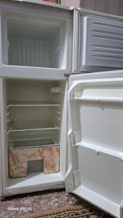 Холодильник  небольшой