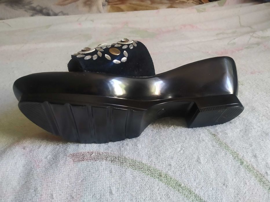 продам босоножки