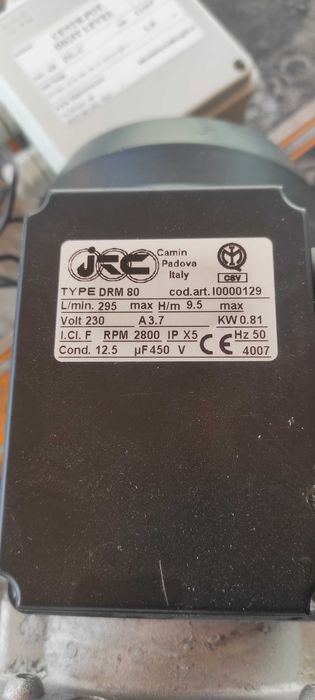 Помпа за джакузи чисто нова