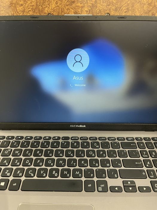 ASUS VivoBook 15 X512A - ОТЛИЧЕН