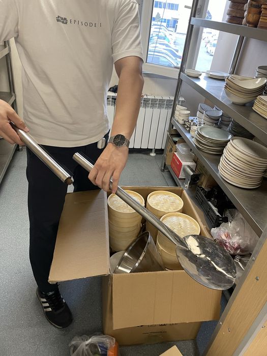 Продам посуду, вывеску для кафе