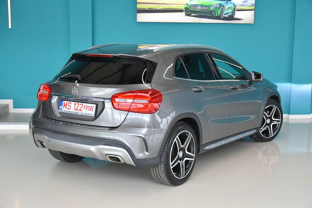 Mercedes-Benz GLA Garantie 12Luni~AMG Line~Automat~4Matic~Alcantara~Xenon~Navi~Camera