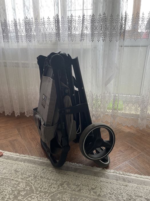 Продам коляску зима/ лето