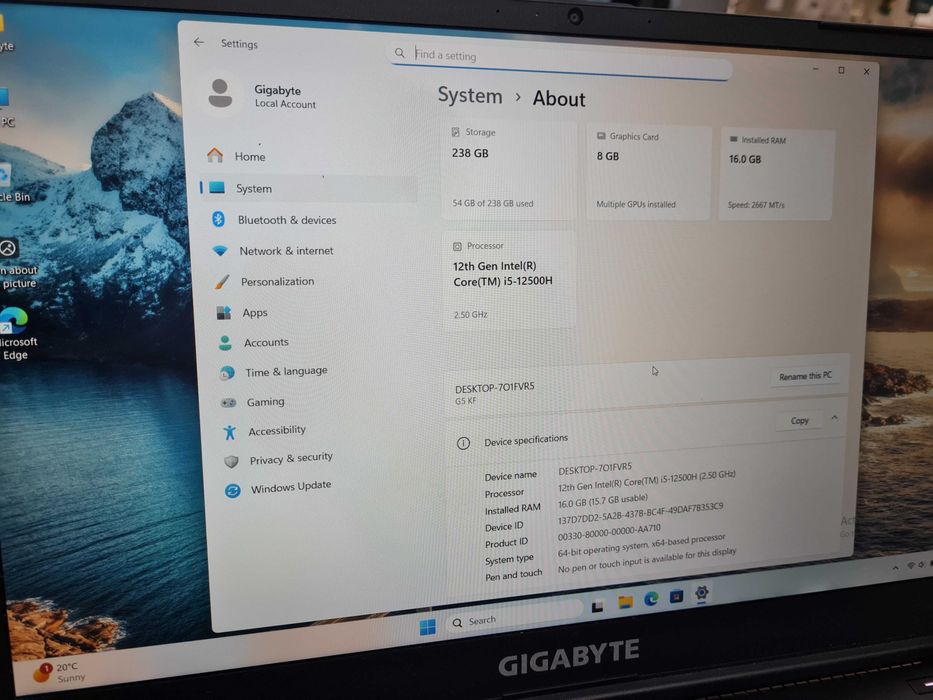 Laptop Gaming Gigabyte, i5-12500H, RTX4060, 144Hz, 16GB DDR4, 250GB SSD