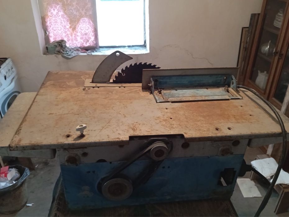 Циркулярка Продам бу в хорошом состаяние