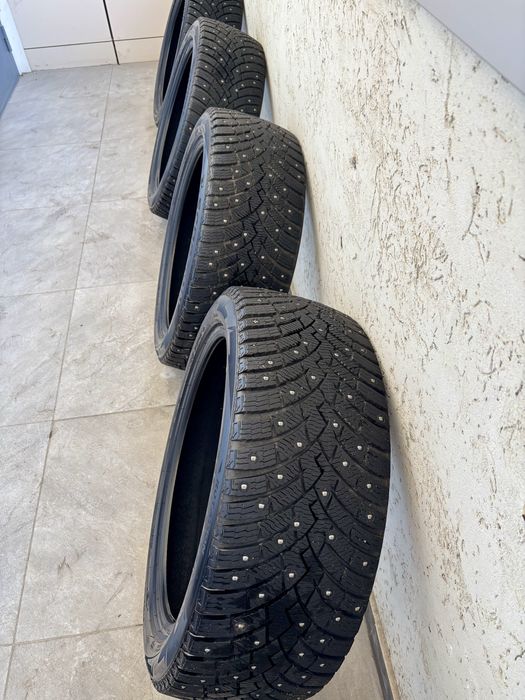Комплект зимней шипованной резины Pirelli