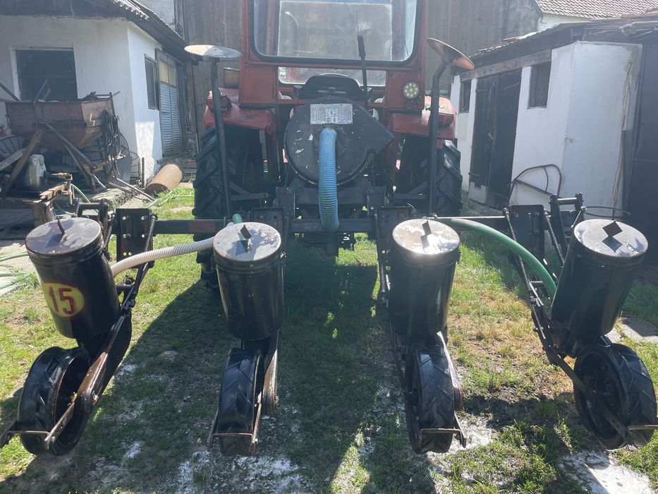Semănătoare pentru Plante Prășitoare , Porumb, Sfeclă de Zahăr