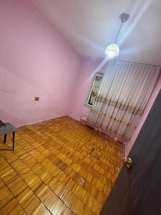 Жарарик  Ибн  Сино    2/2/4   без ремонт