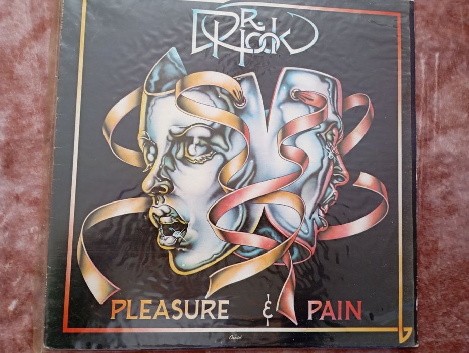 Ptr.pasionați de muzica retro,vând viniluri originale,prov.UK.