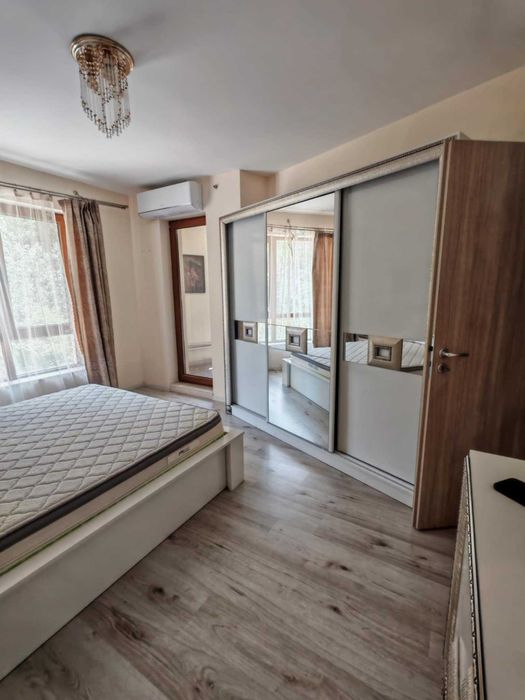 Уникален тристаен апартамент на 1 линия море