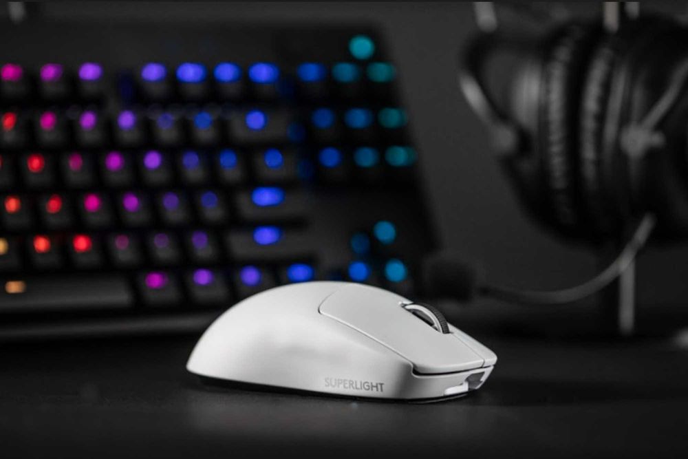 Беспроводная игровая мышь - Logitech G Pro X Superlight