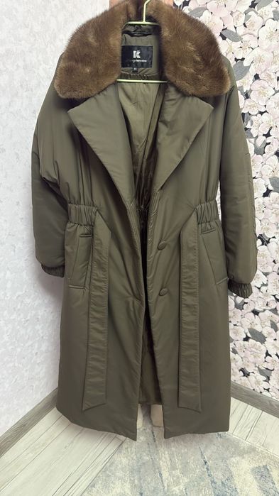 Продам длинны куртка