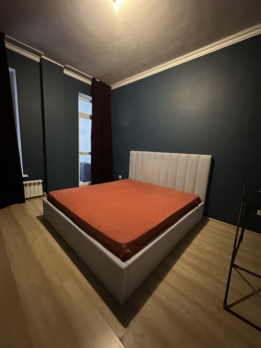 Продам кровать 180/200