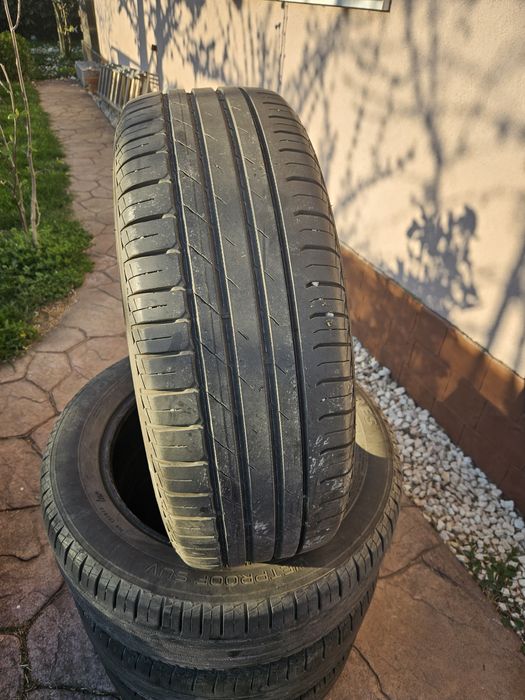 Anvelope Vara Nokian 215 60 17