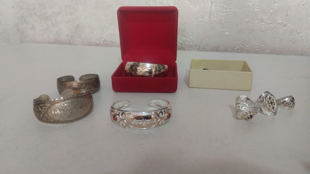 Куміс браслет,жүзік