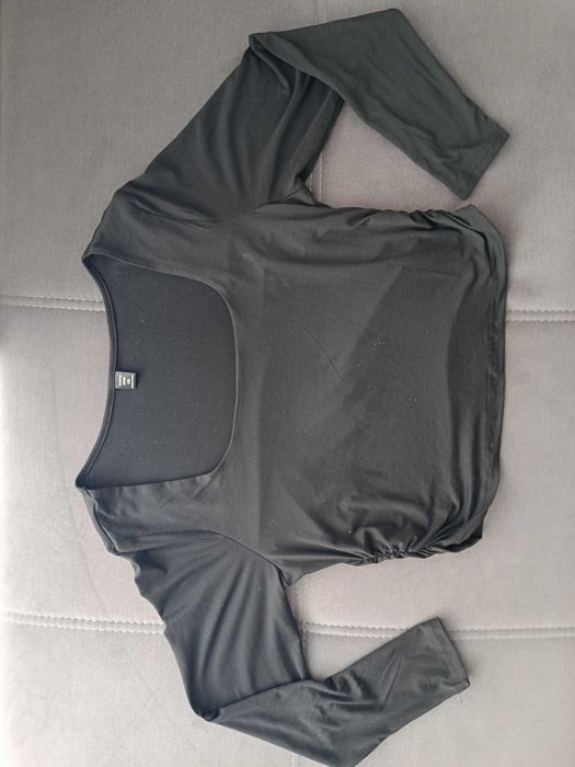 Комплект блузи бял и черен! НОВИ!