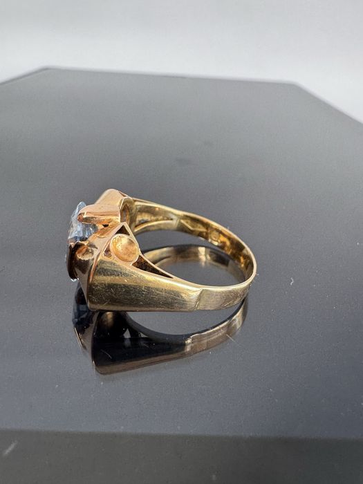 Inel din aur 18 k si acvamarin