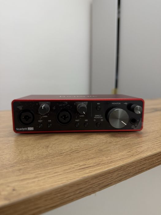 Focusrite Scarlett 2i2