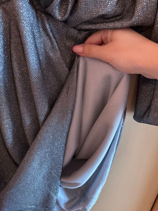 сребриста бляскава рокля Foteva