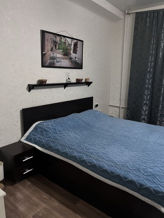 Продам спальный гарнитур