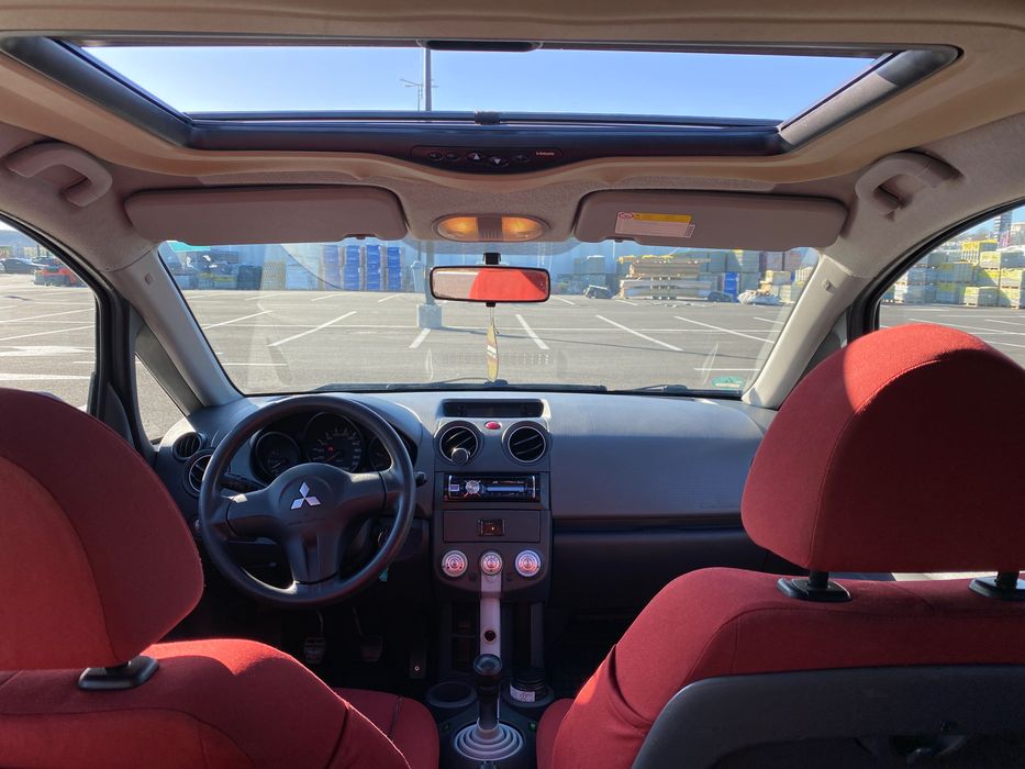 Vând urgent Mitsubishi Colt