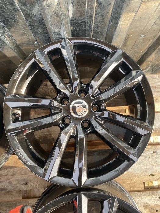 17 цола 5 х 112 мм Мерцедес , Ауди , Фолксваген VW , Шкода , Сеат