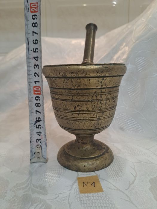 Продавам 2 бр. бронзови хаванчета