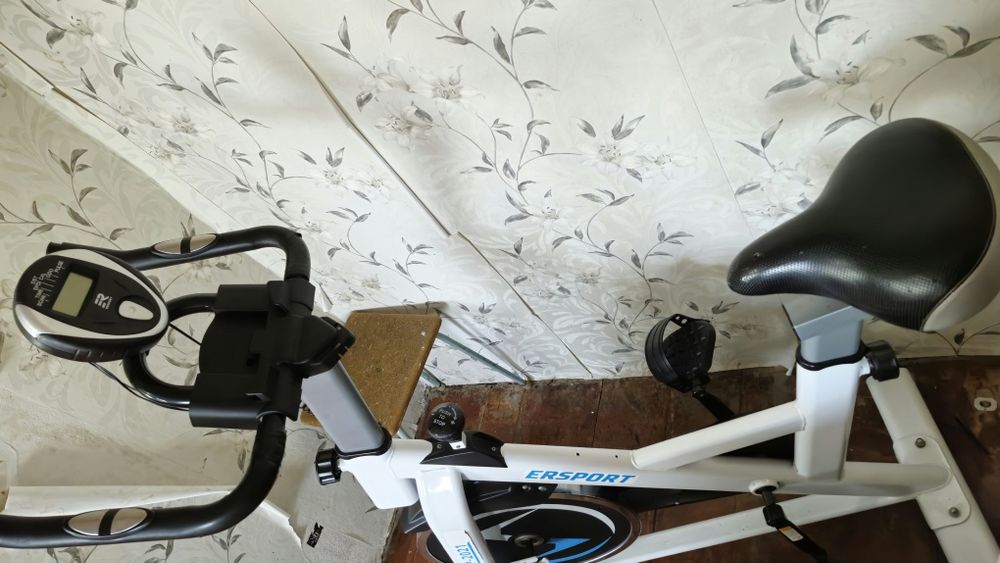 Велотренажор профессиональный.