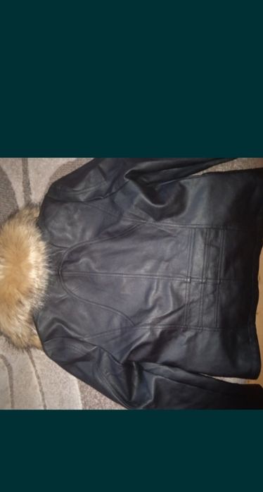 Дамско кожено яке