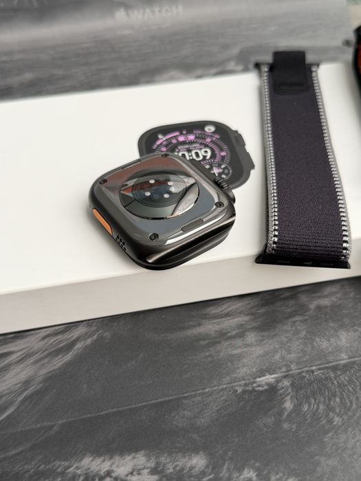 100% Apple Watch ULTRA 3 (3nd generation) / 49mm  Black Titanium