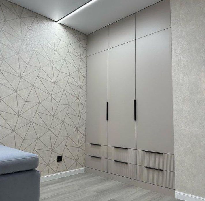 Shkaf Prixojka buyurtma asosida