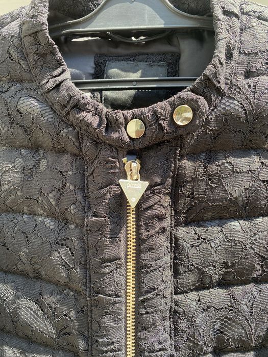 Пролетно яке от дантела Guess