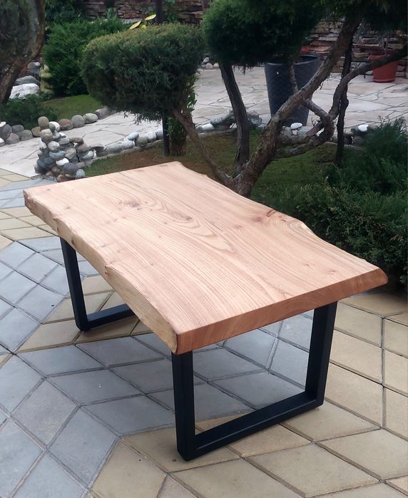 Холна маса . ...