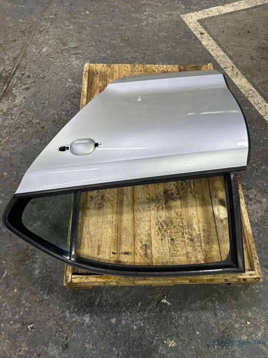 Usa Portiera Spate Stanga Volkswagen Jetta Iv 162, 163, Av3, Av2