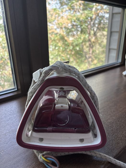 Продам утюг Tefal