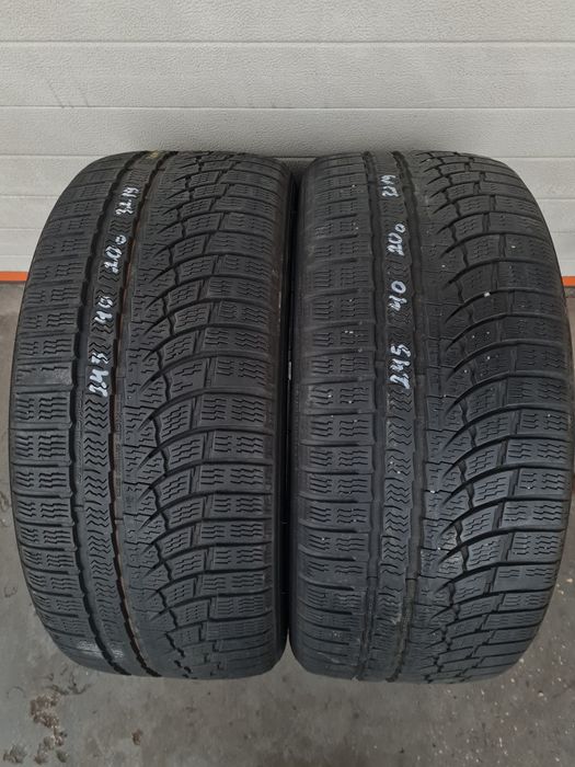 Зимни гуми 2 броя NOKIAN Wr A4 245 40 R20 дот 3219