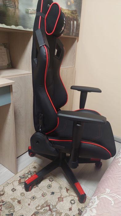 Scaun gaming Myria Mag7421 negru-rosu