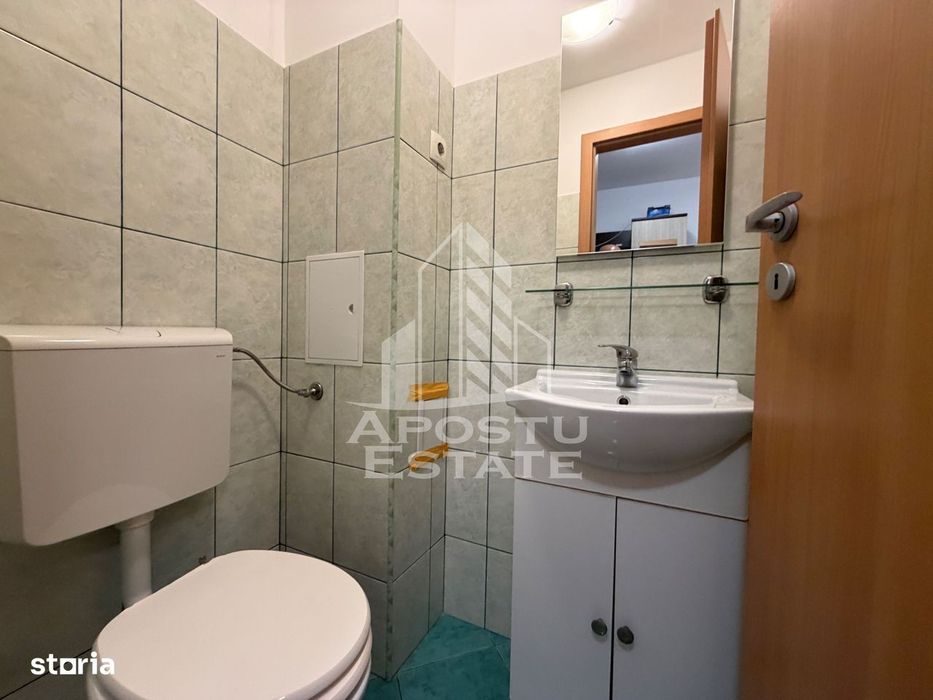 Apartament de vanzare cu 3 cam, centrala proprie,zona Lunei, Timisoara