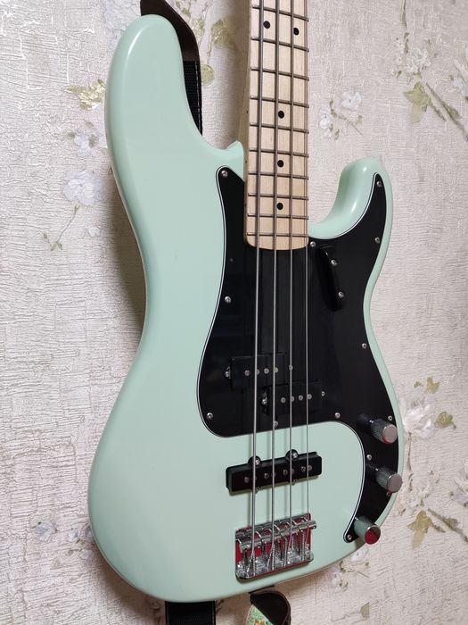 Бас гитара Squier Affinity Precision Bass (pj)