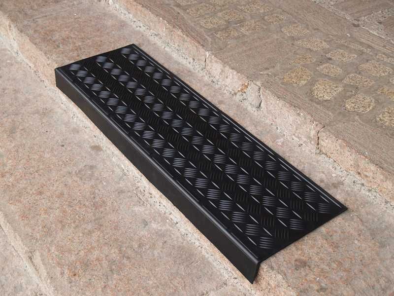 Резиновые противоскользящие  покрытия