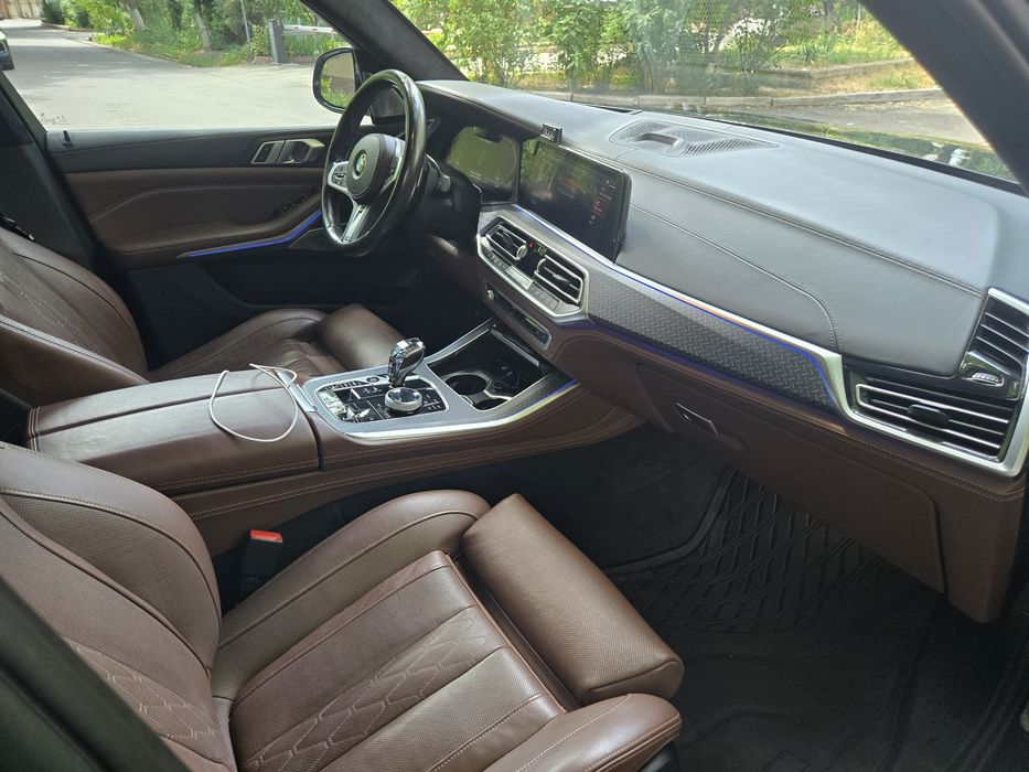BMW X5 M50i G05 2019год