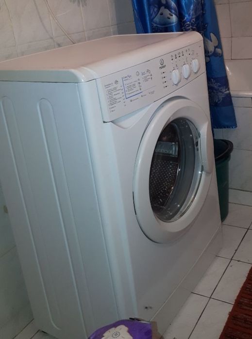Продаётся стиральная машинка Indesit