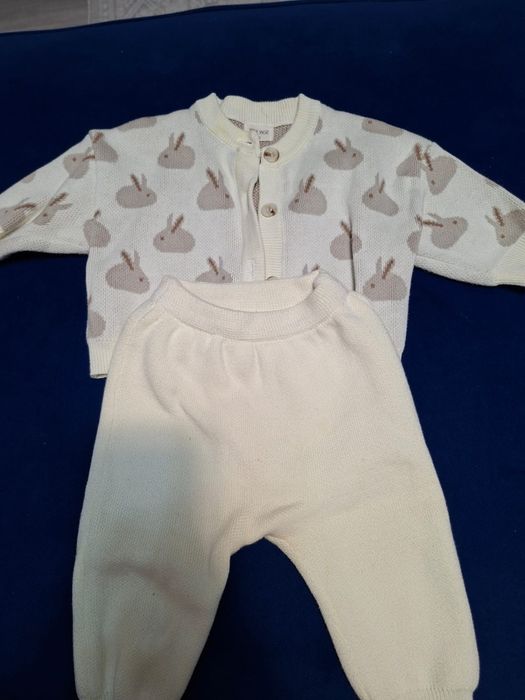 Продам детские вещи, комбинезоны