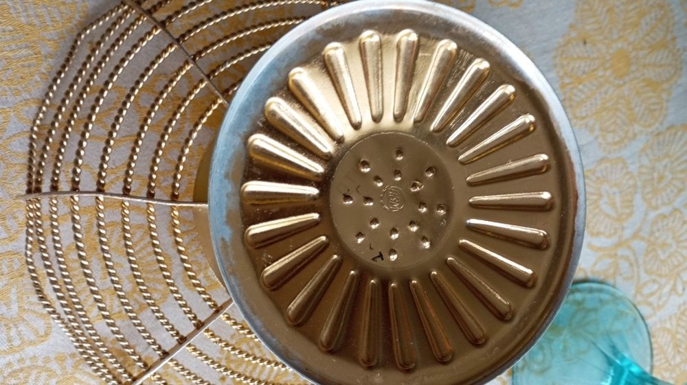 Блюда листья винограда и другое.