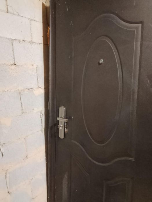 Продам двери б/у