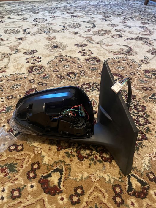 Боковые зеркала Corolla