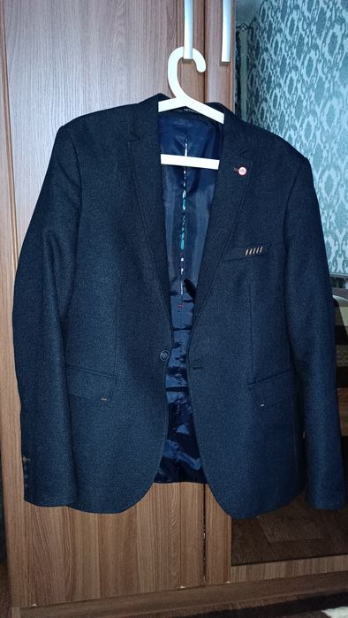 Мужской пиджак VICTOR ENZO